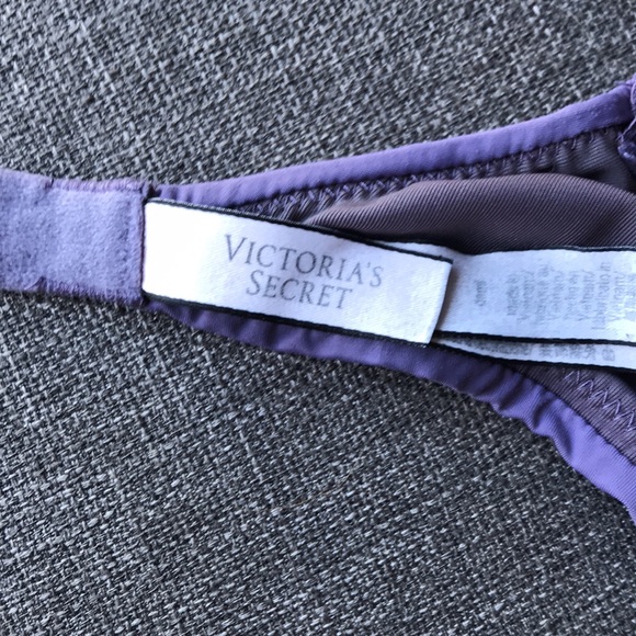 Victoria’s Secret 32 D Purple Bra with Mesh Top - Picture 3 of 4